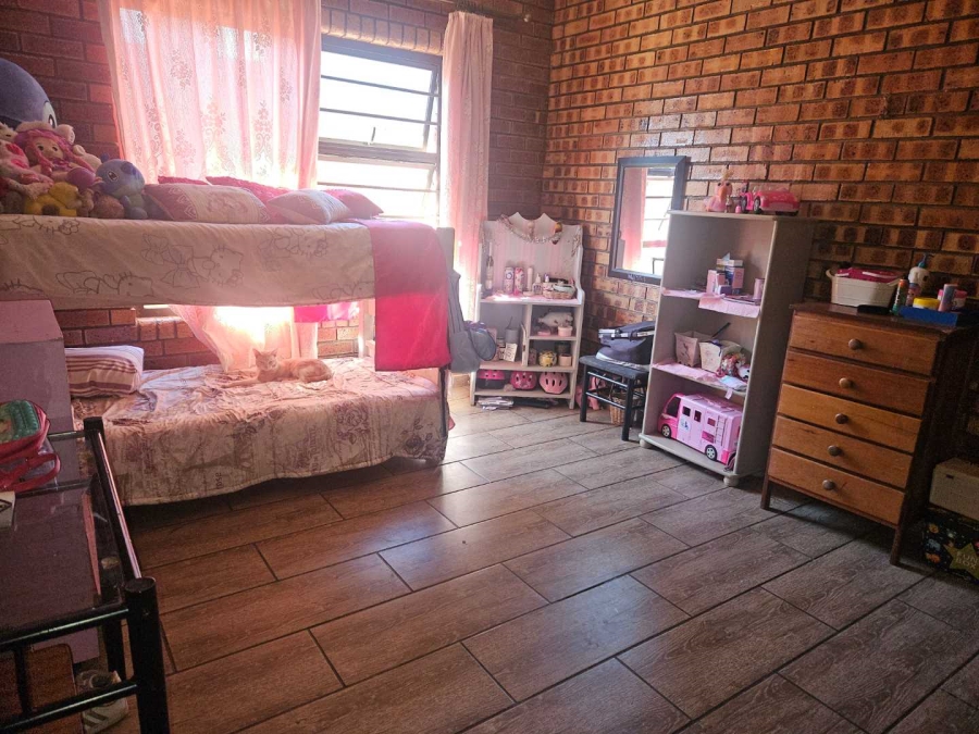 4 Bedroom Property for Sale in Hillcrest Northern Cape